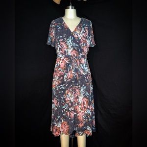 Grey floral torrid dress. Size 00. Like new without tags